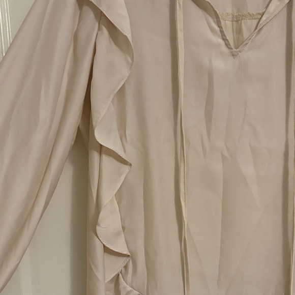 Pinch Ivory Ruffle Blouse - Picture 3 of 3